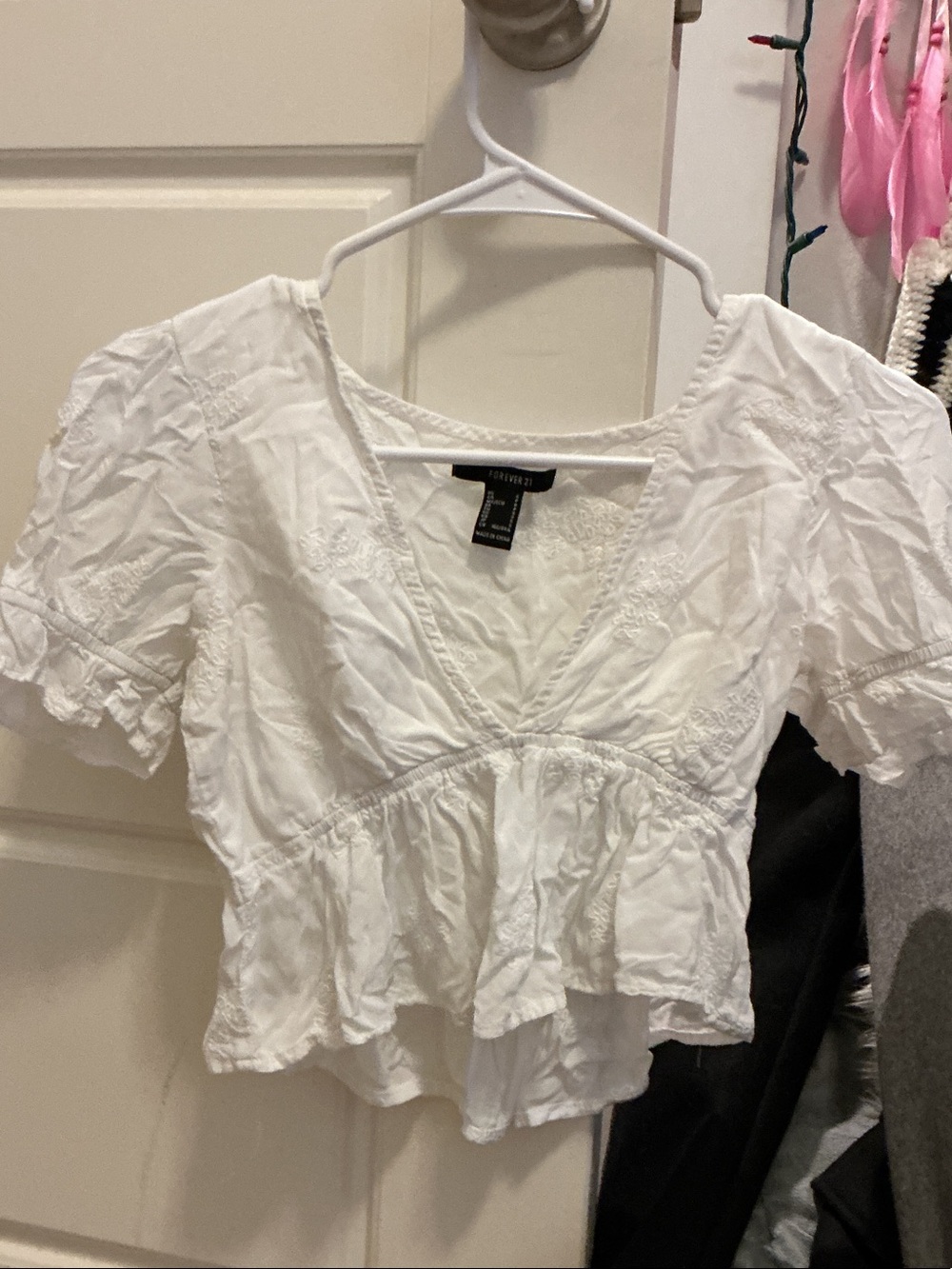 Forever 21 White Eyelet V-Neck Peplum Crop Top